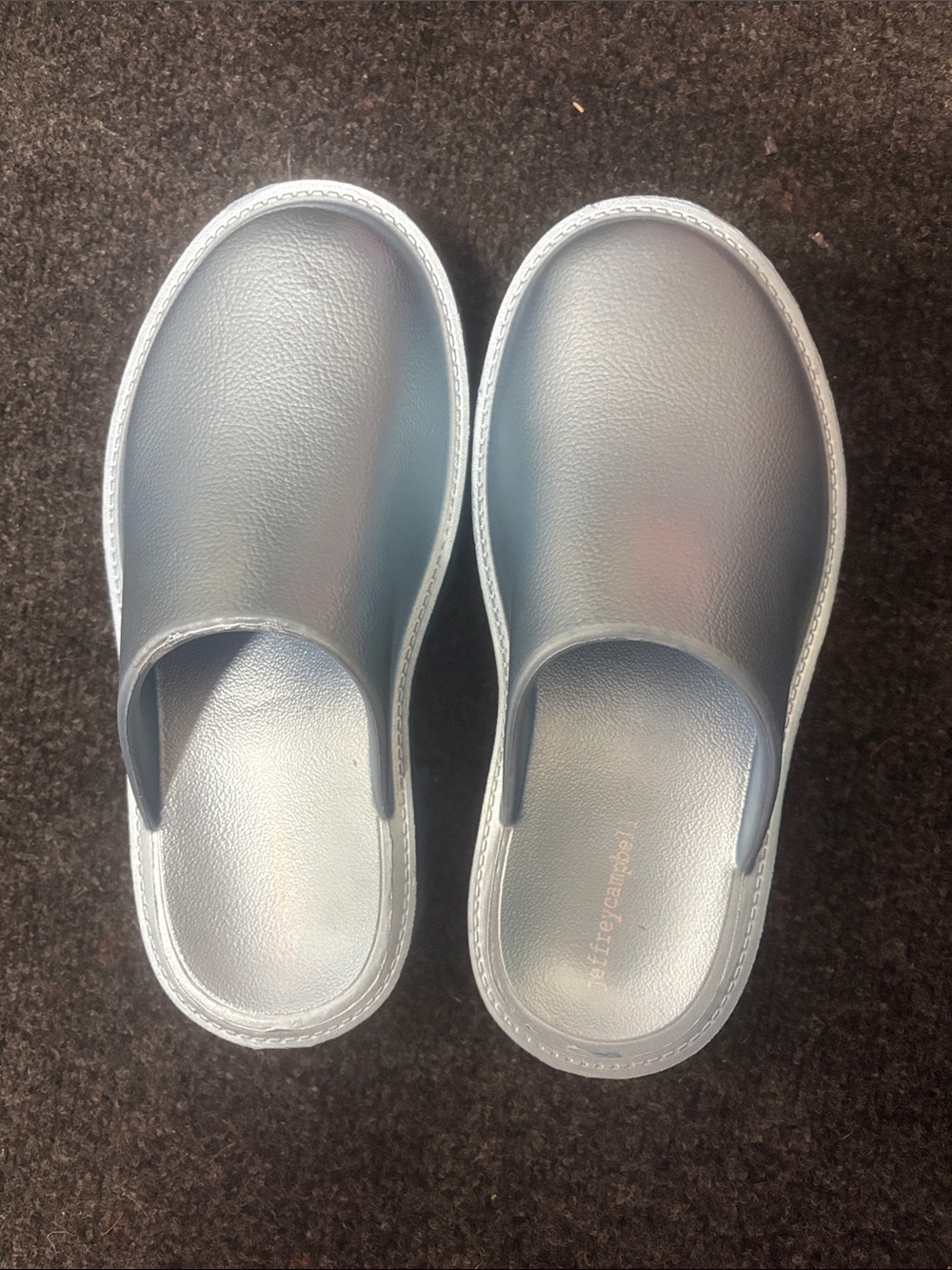 Women’s  Slip-On Clogs in Metallic Blue
